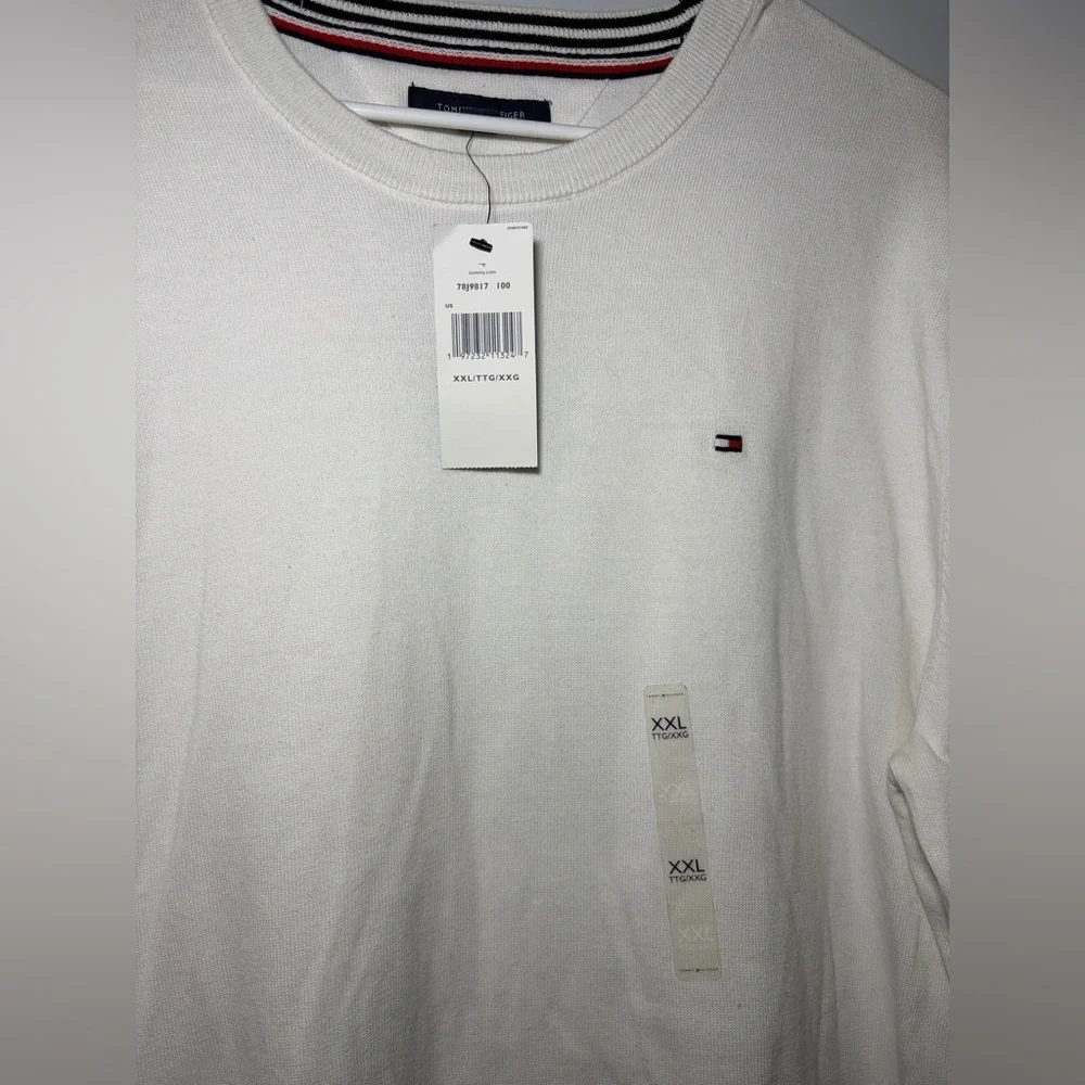 Tommy Hilfiger White Crewneck Pullover with Flag Logo